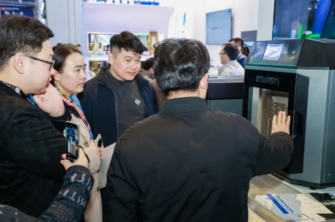 3D打印机FDM精度：工业级高性能设备该怎么选？——以远铸智能为例